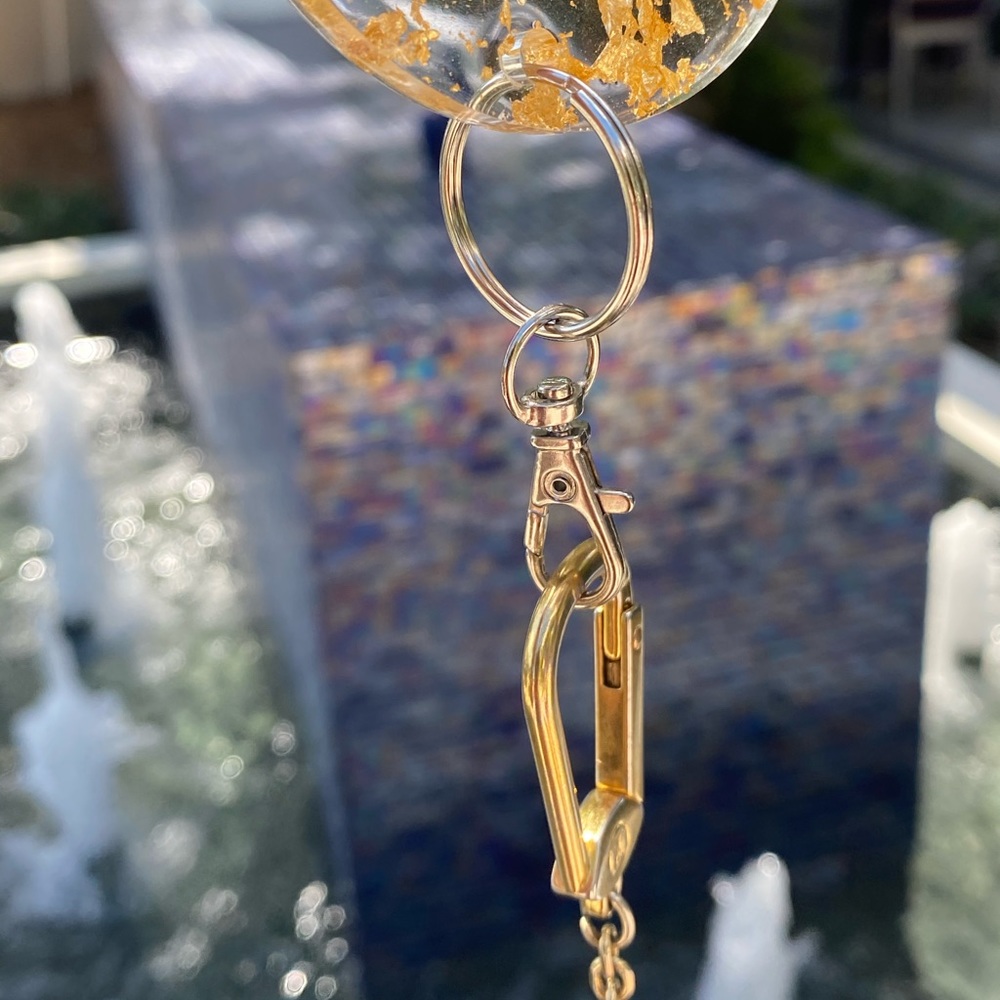 Defensive Kitty Keychain Clear With Gold Flakes - Picture 10 of 16